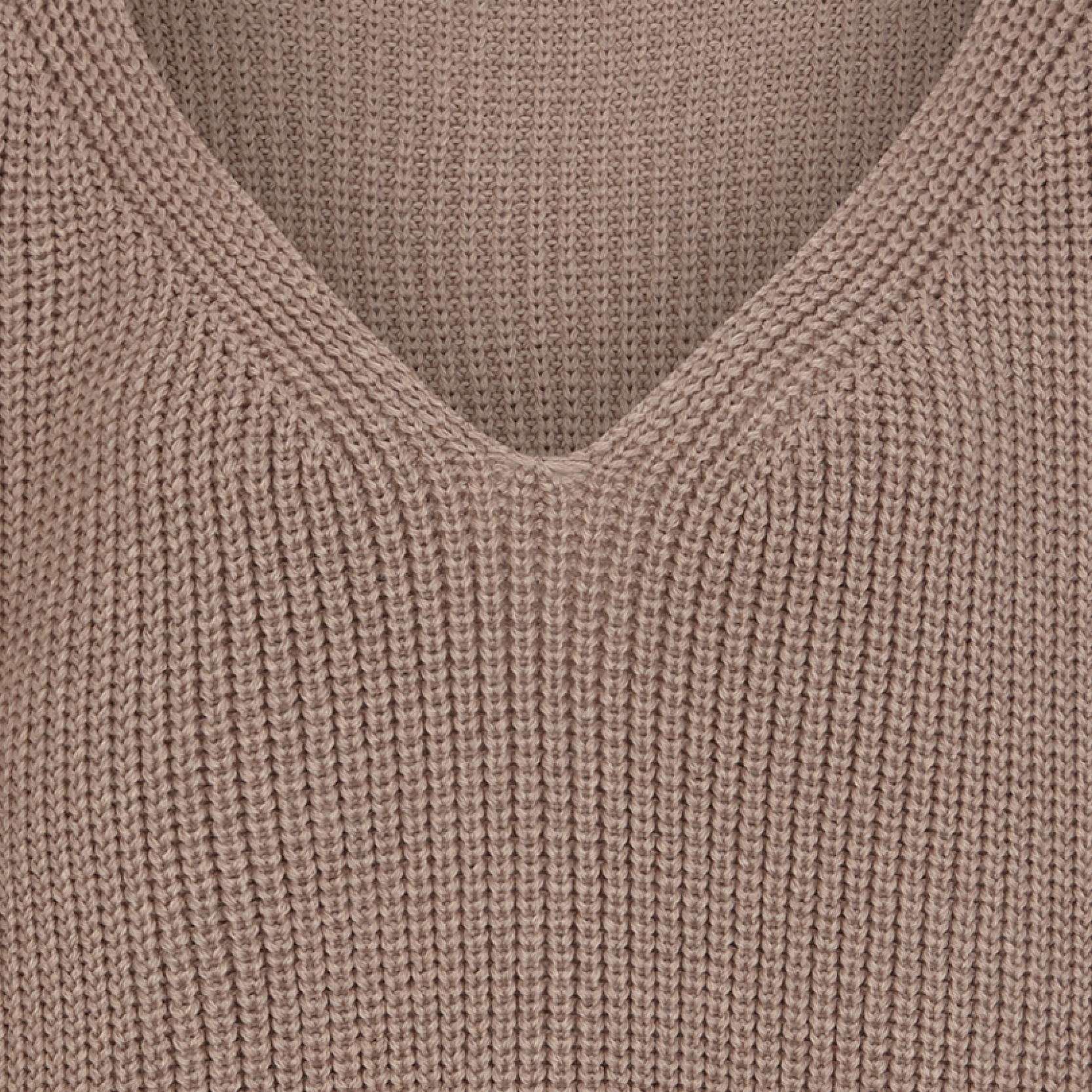 Karin Rocke Oversized v-neck in merino wool jumpers