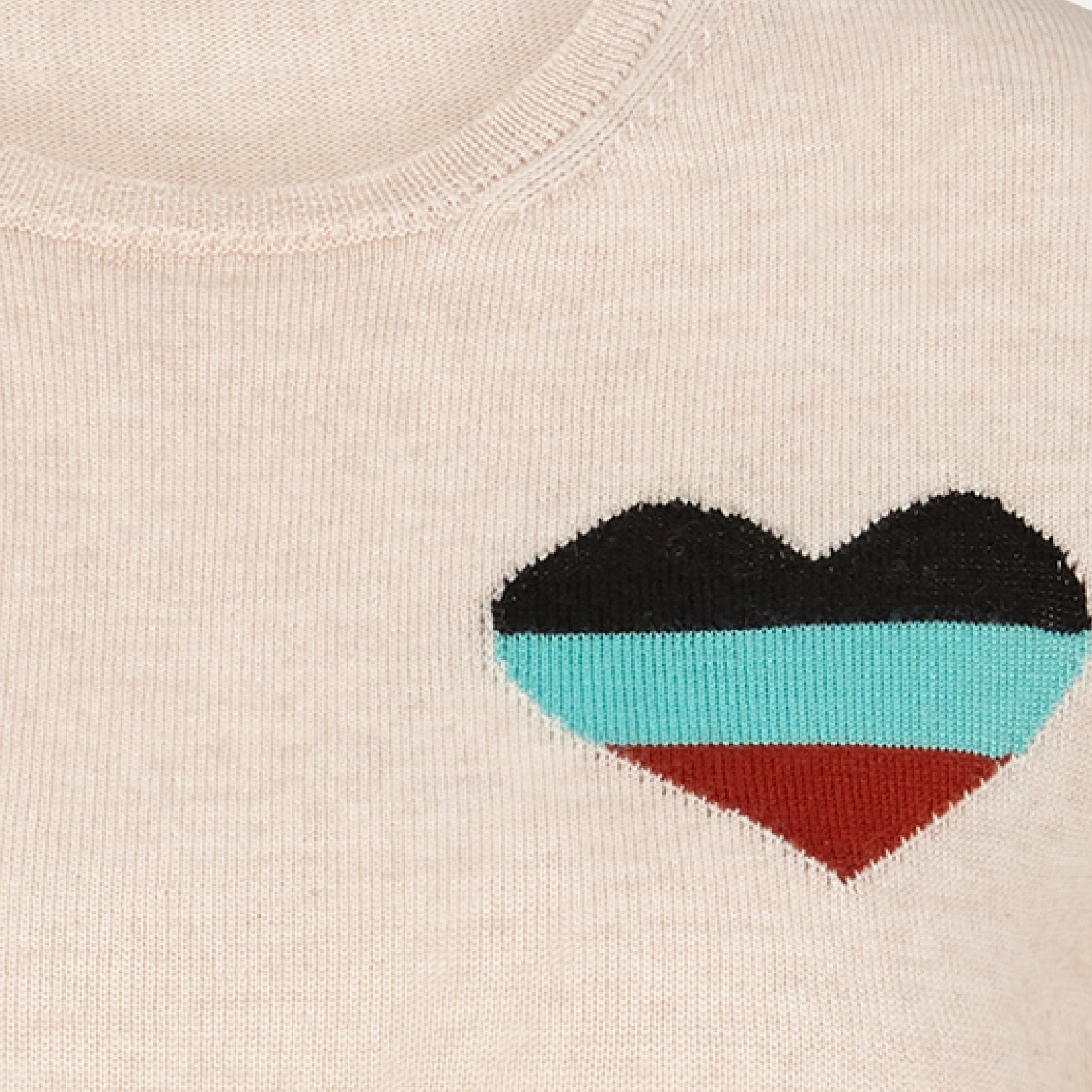 crewneck with heart - www.karinrocke.com