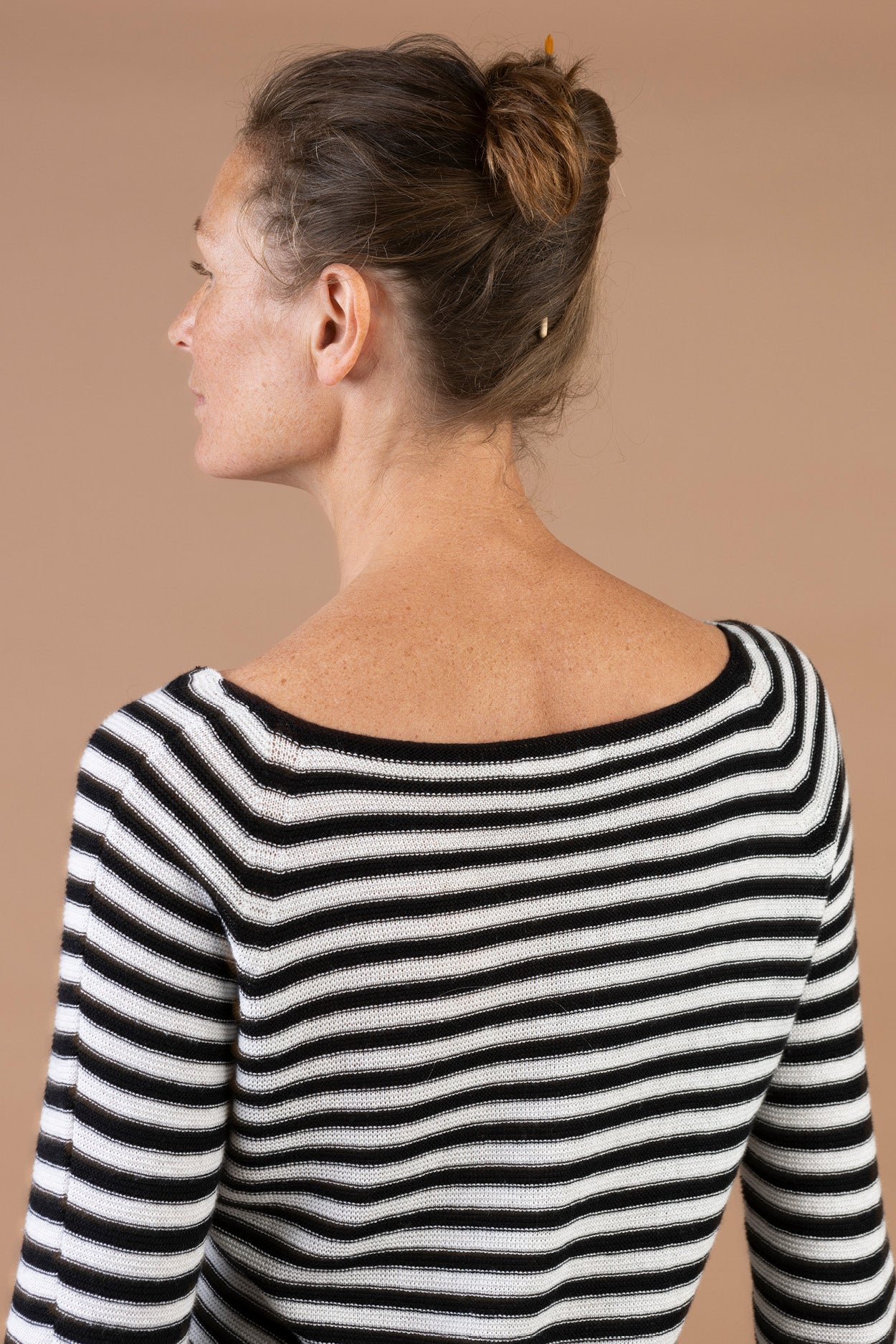 Karin Rocke maritim striped jumper summer knits black and white