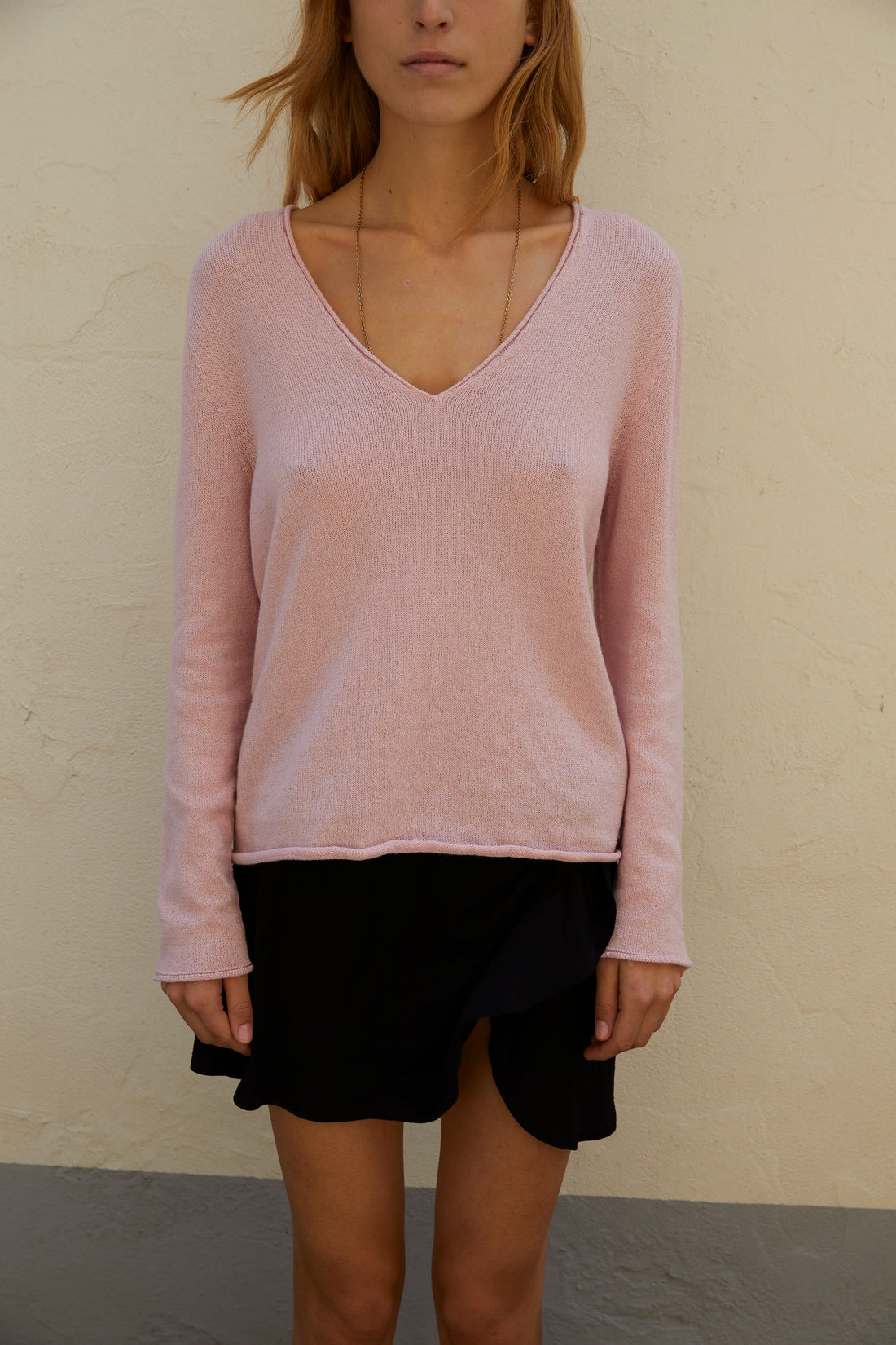 Karin Rocke natural V-neck summer knits natural rose